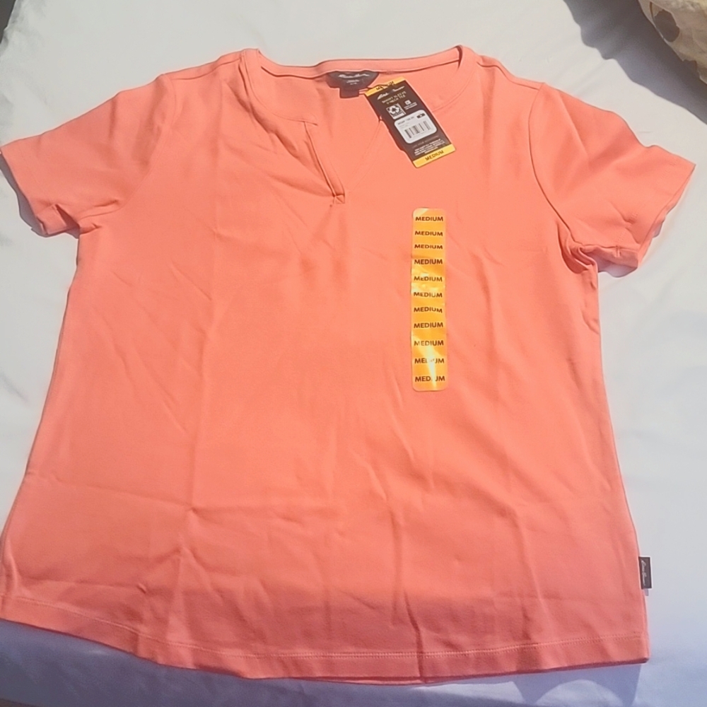 Eddie Bauer medium v-neck t-shirt